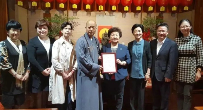 上海龙华古寺、上海大慈公益基金会积极助力上海对口支援地区扶贫攻坚